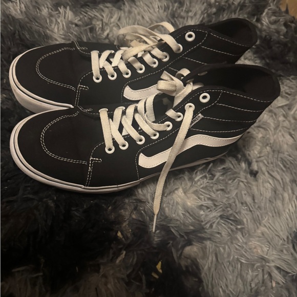 Vans Black and White High-Top Sneakers with Gum Sole - Picture 4 of 6